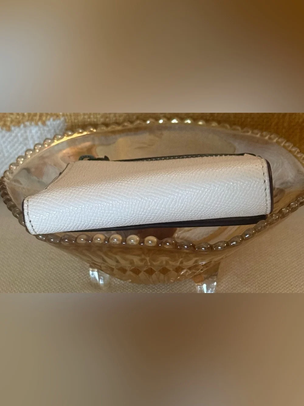 Coach Chalk Bear Trifold Wallet F22733 Crossgrain Leather EUC MSRP $175 - Picture 6 of 7